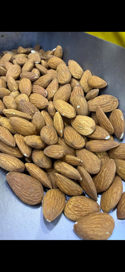 American Almonds (Sada American Badam)